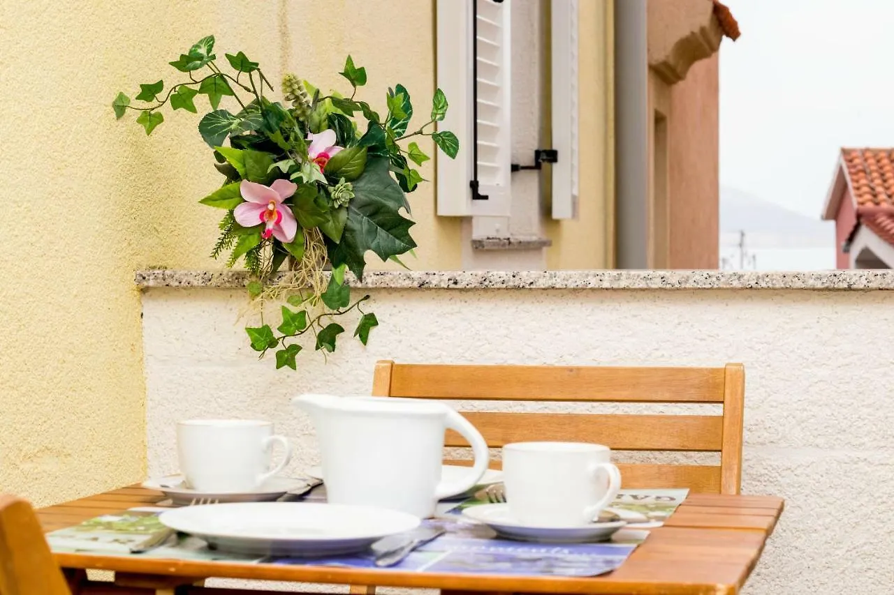Charming Apartments Do-Ma-Ni Baska