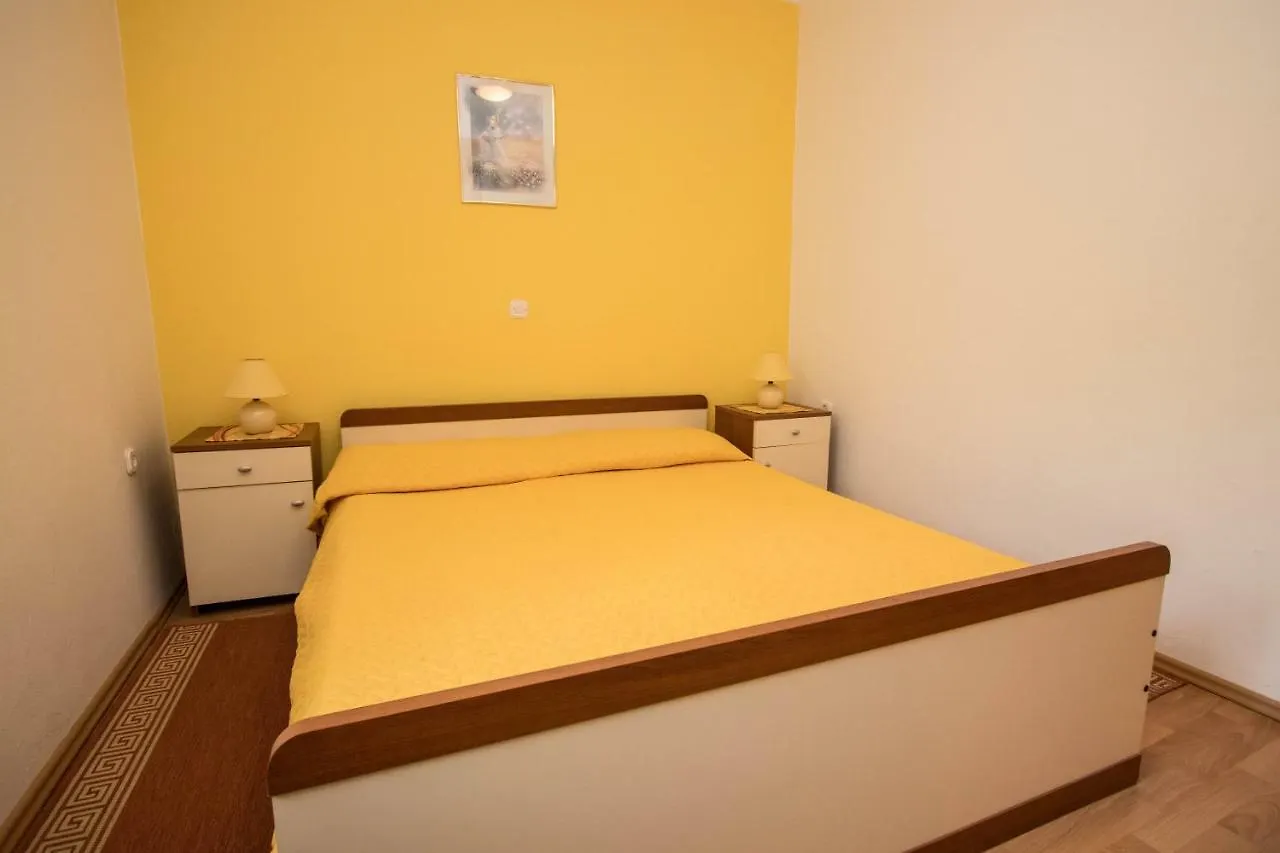 Charming Apartments Do-Ma-Ni Baska  0*, Baska (Krk)