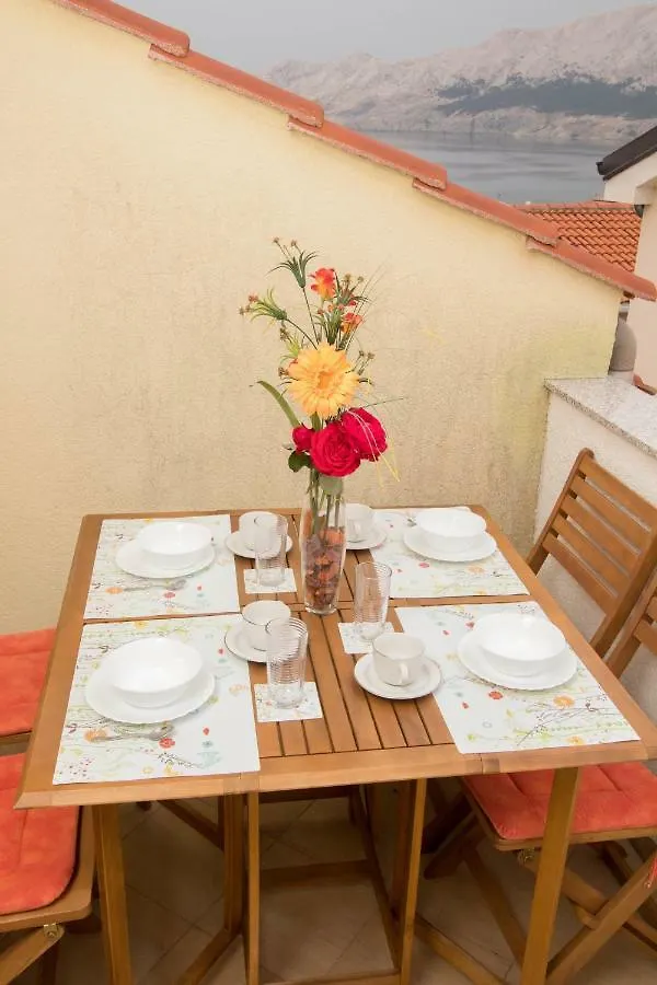 Charming Apartments Do-Ma-Ni Baska  Baska (Krk)