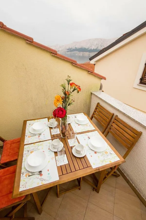 Charming Apartments Do-Ma-Ni Baska  0*, Baska (Krk) Croatia