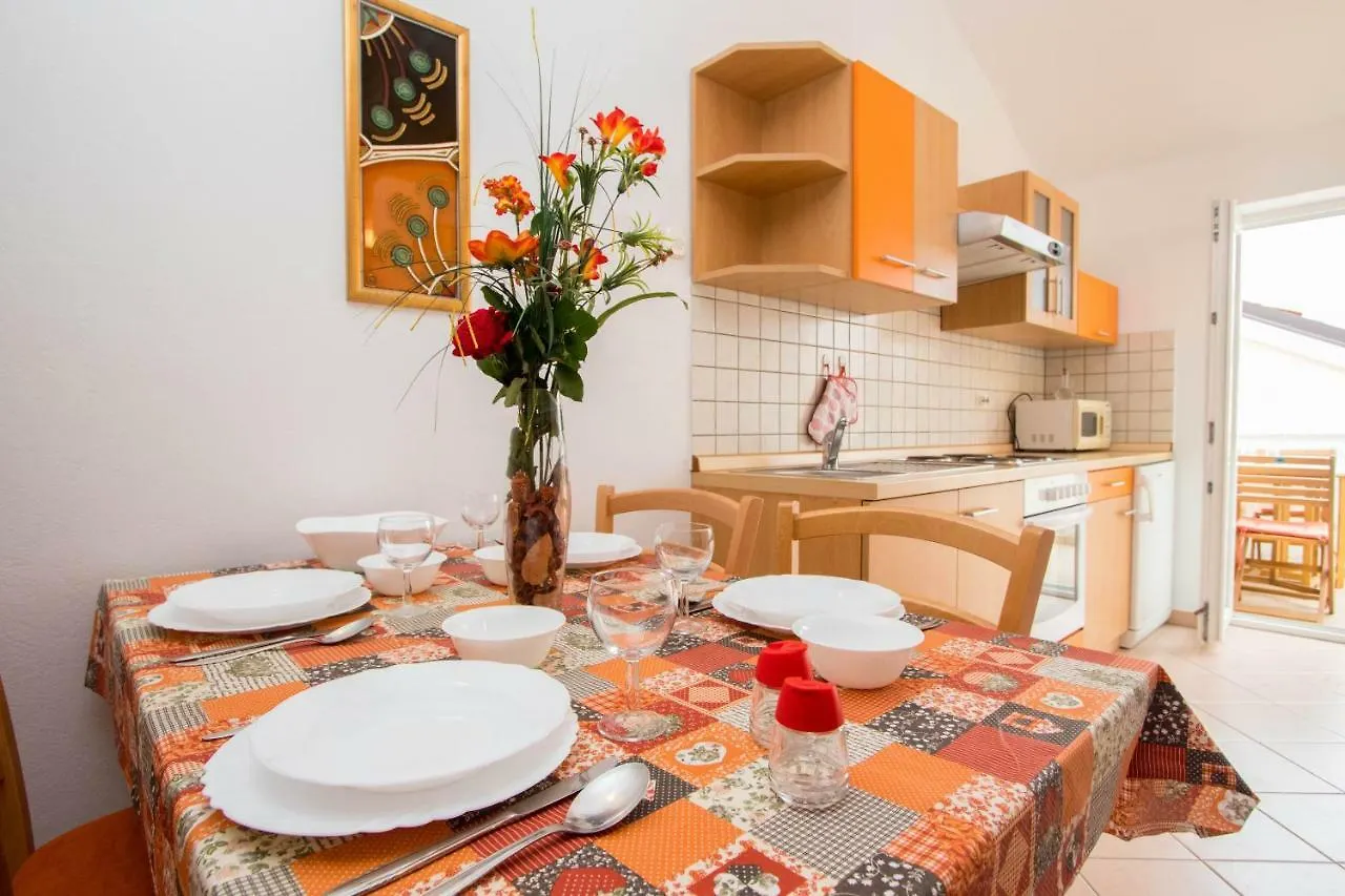 Charming Apartments Do-Ma-Ni Baska