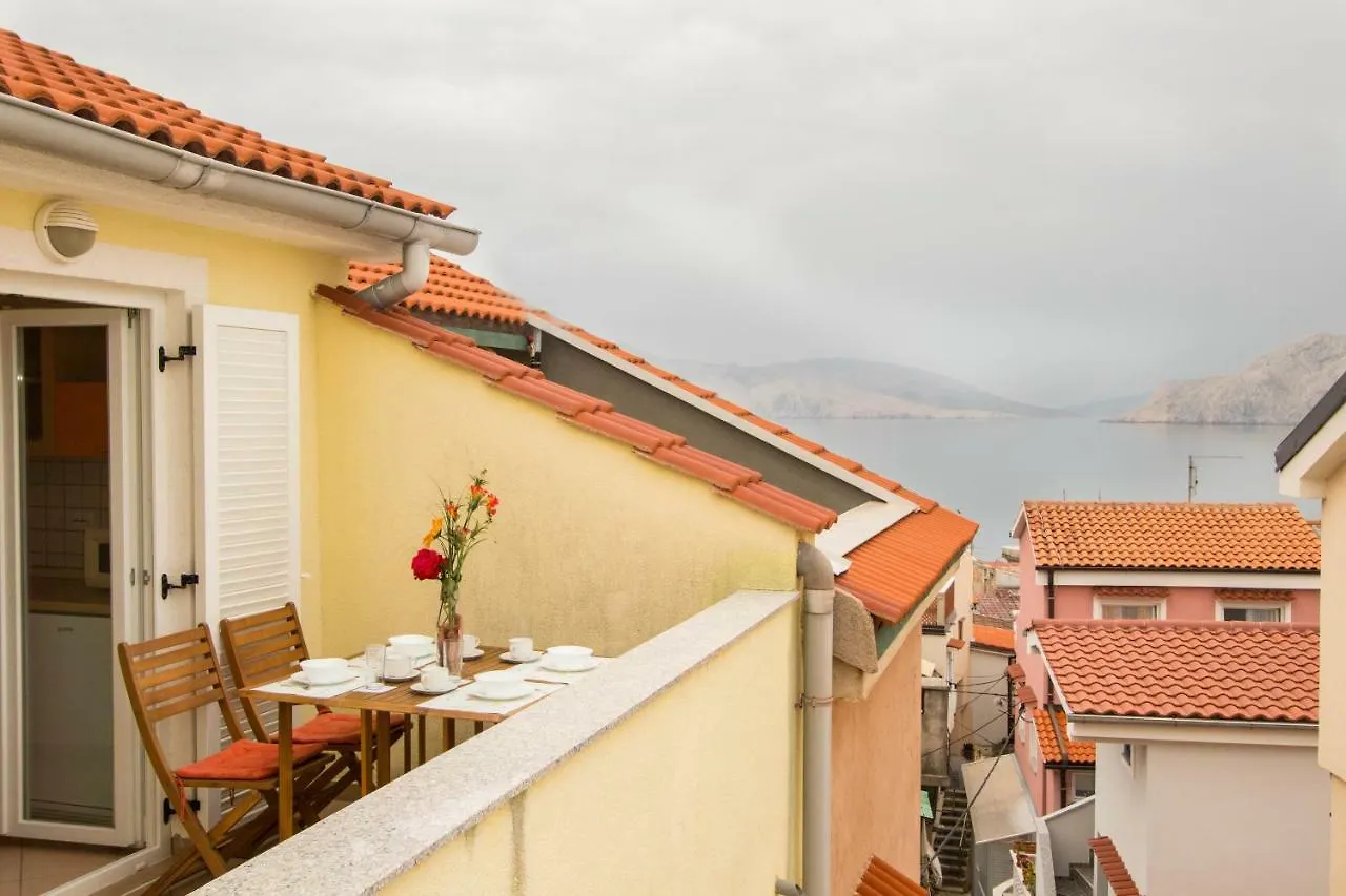 Charming Apartments Do-Ma-Ni Baska   Baska (Krk)