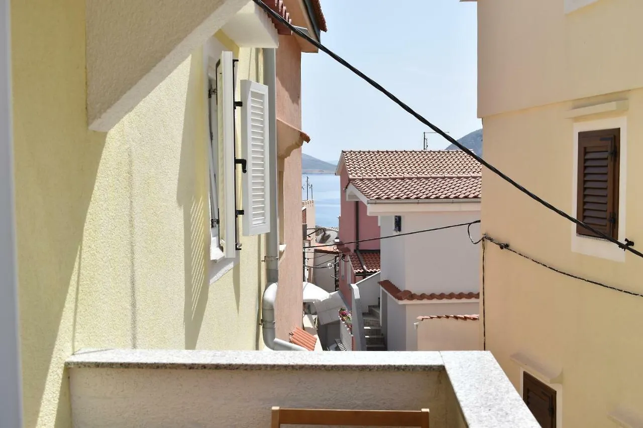 Charming Apartments Do-Ma-Ni Baska  0*, Baska (Krk) Croatia